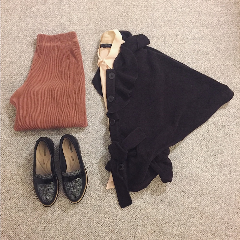 GAP Small Brown Sweater Poncho